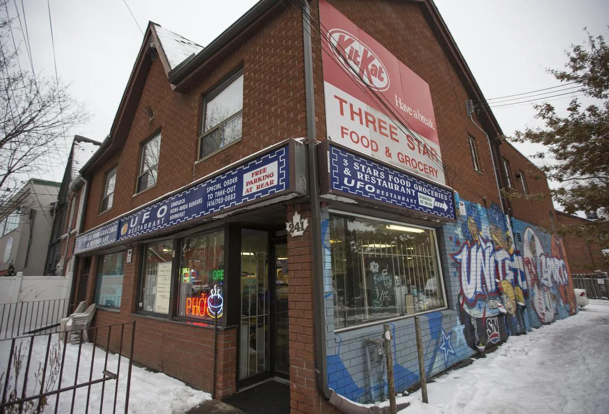 Building with beloved Toronto Vietnamese eatery, UFO Diner, listed for $4.2 million