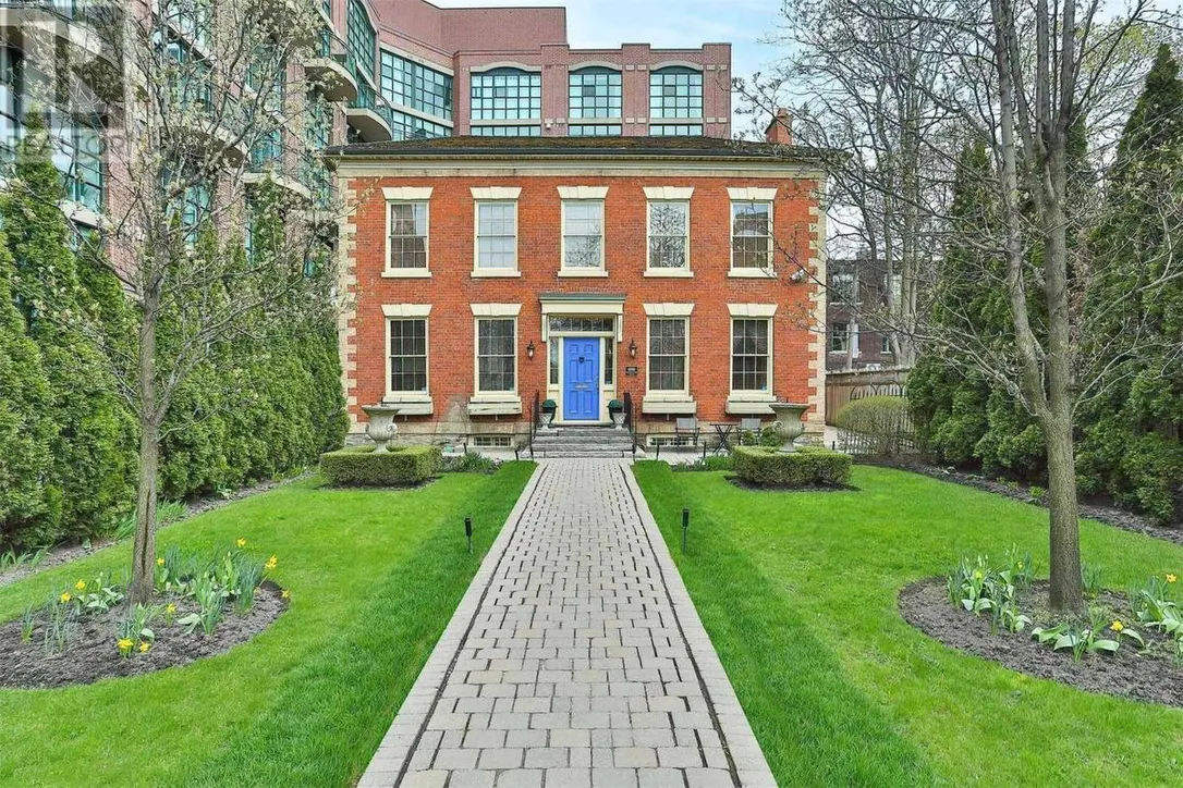 This 170-year-old heritage house across from Trinity Bellwoods has been on sale for $5.5 million for half a year. Why isn’t it selling?